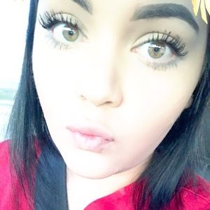 Meet your Posher, Christina